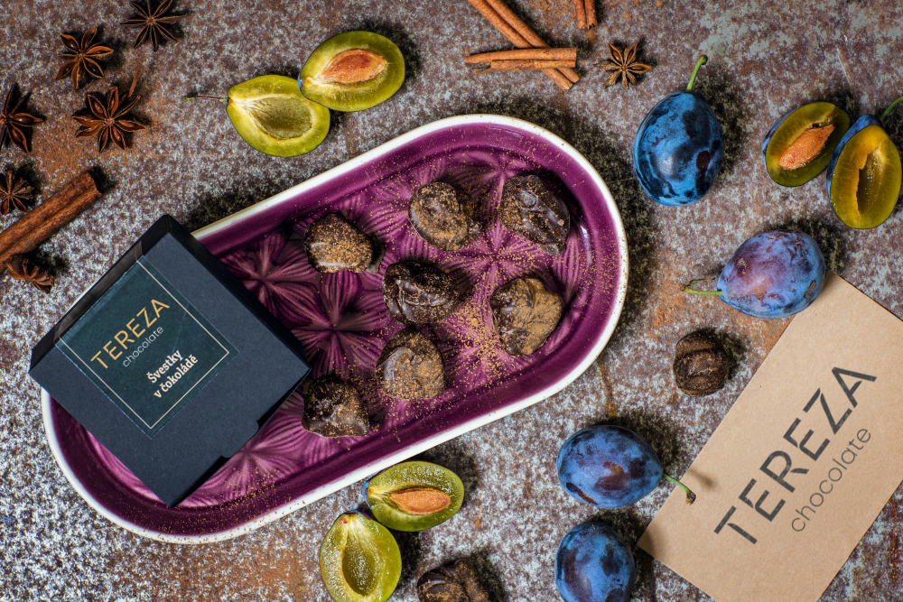 Švestky v hořké čokoládě