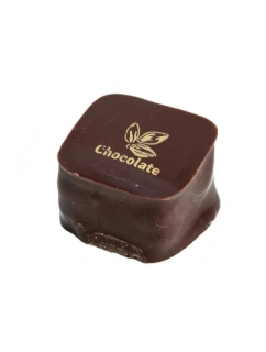 Čokoládový bonbón Višeň s mandlemi